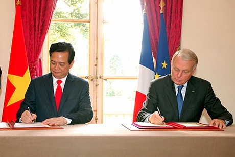 Aufbau strategischer Partnerschaft zwischen Vietnam und Frankreich  - ảnh 1